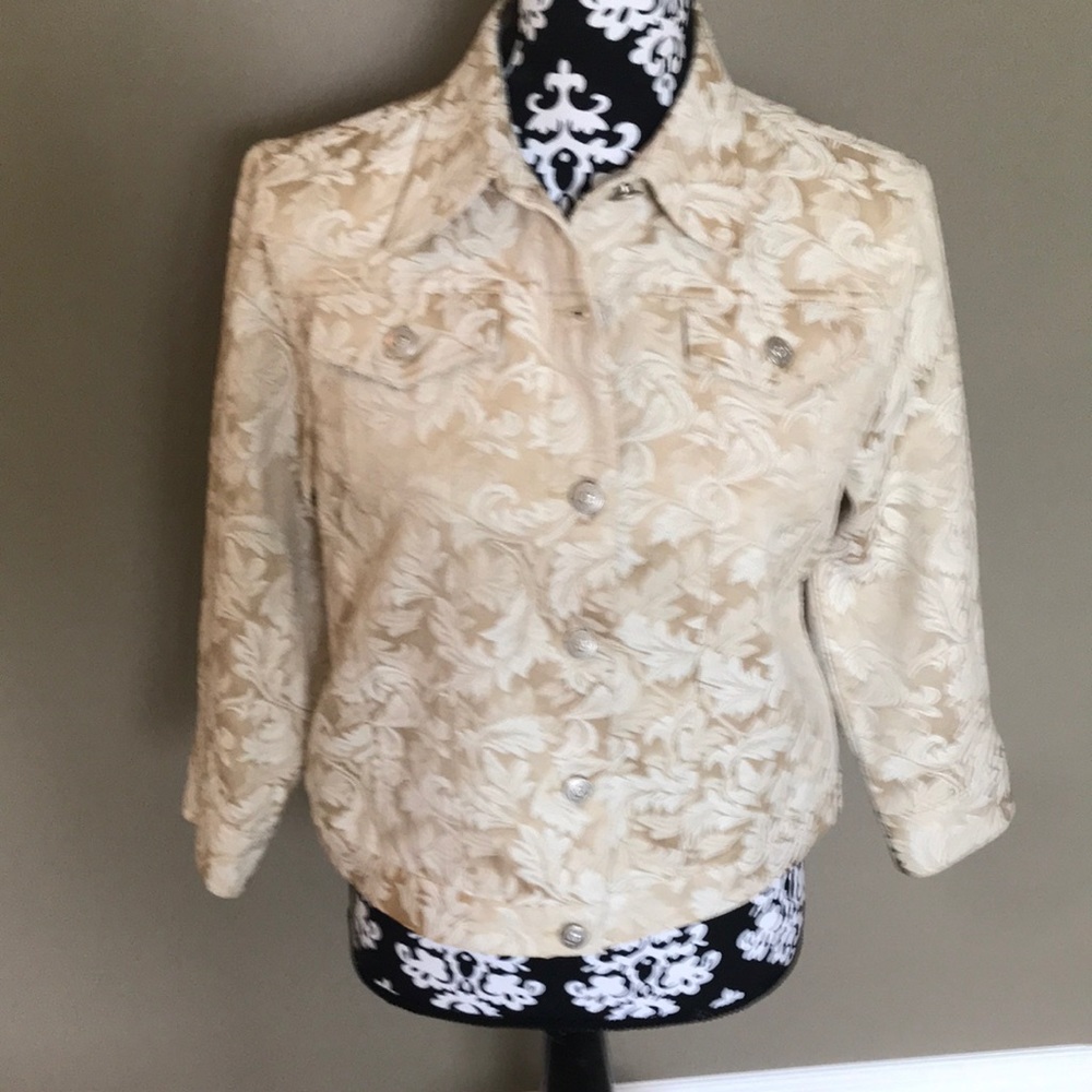 ❤️Gorgeous cream brocade jacket